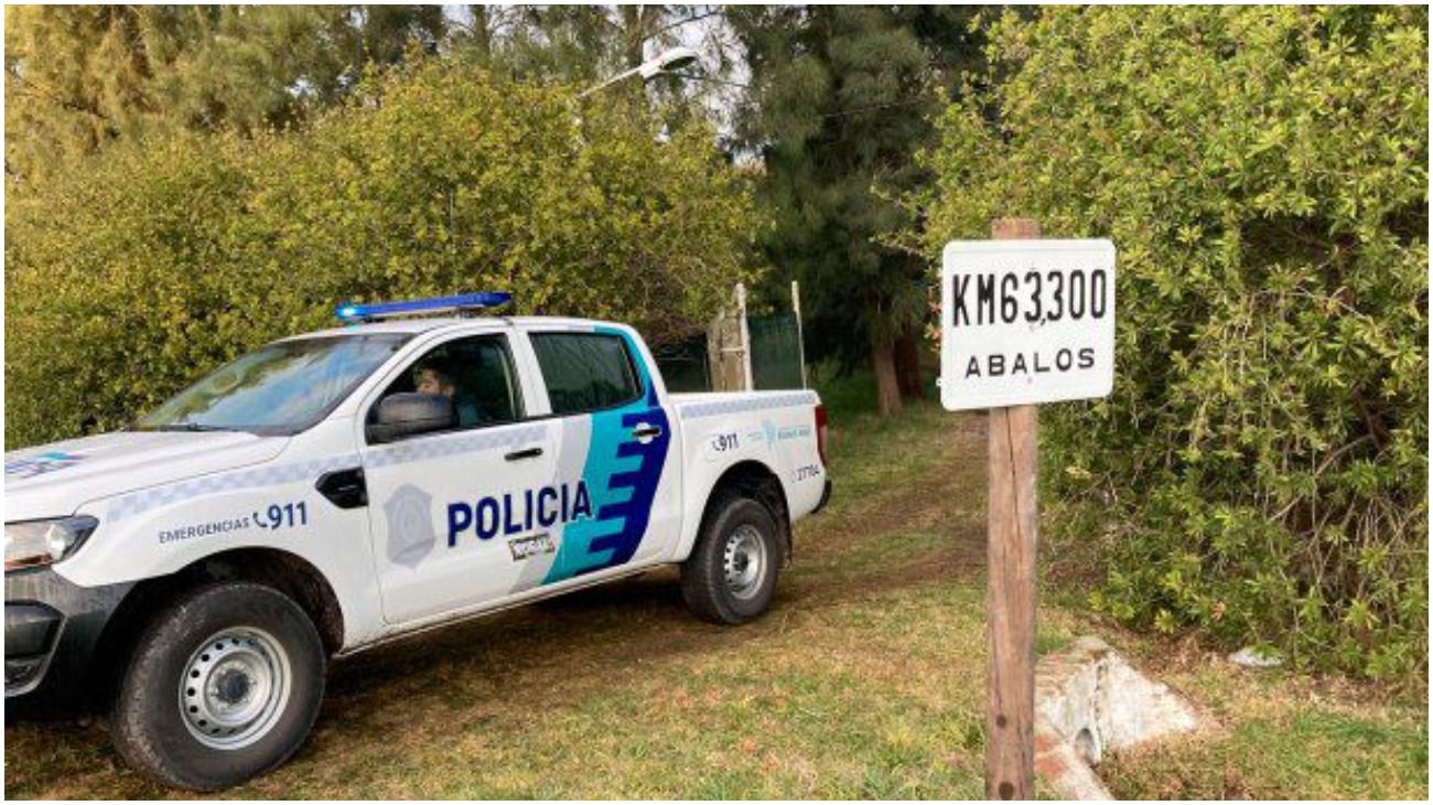 Un hombre y su hijo mataron con una mancuerna y un hacha a dos delincuentes