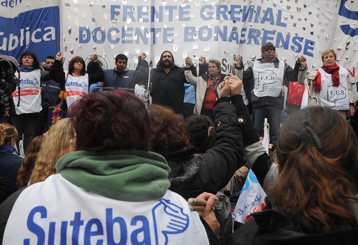 No comienzan las clases en tres provincias por paro de docentes