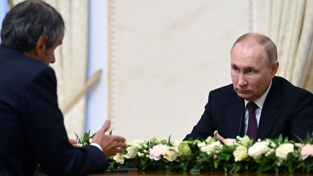 Rafael Grossi, el argentino que se reunió con Putin advirtió un posible “accidente nuclear”