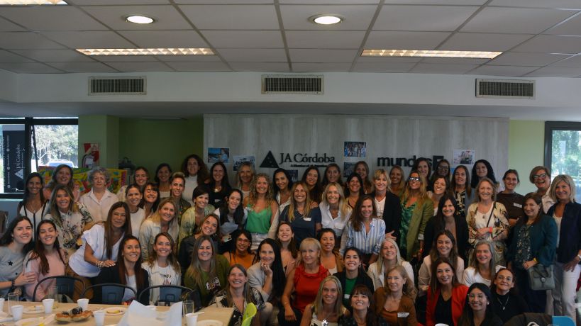 Juntas por la Educación: Un desayuno que inspira e impulsa