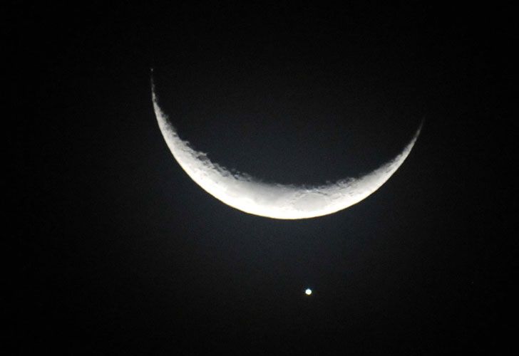 La Luna y Venus jugaron a esconderse en un brillante espectáculo