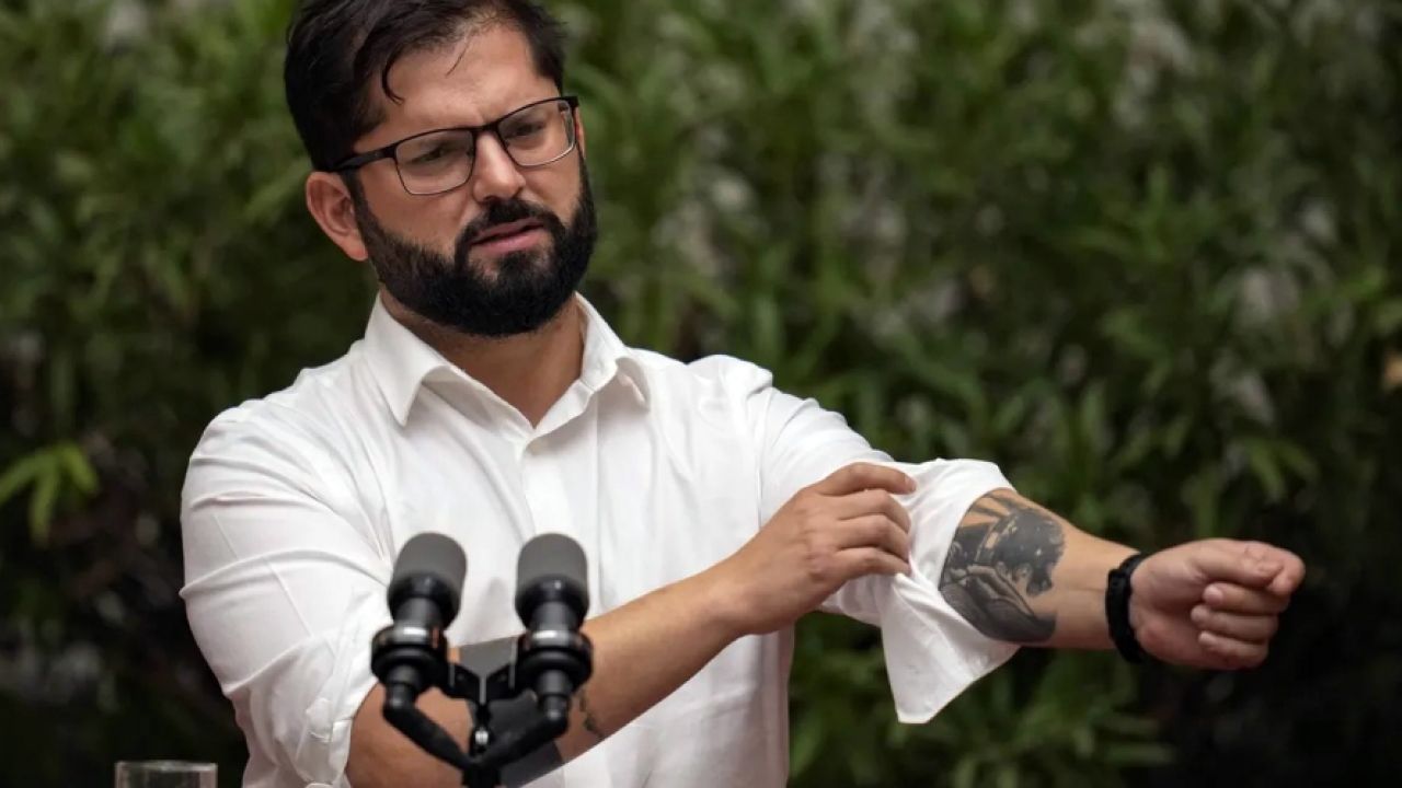 Los activos chilenos suben tras el duro golpe a la agenda de Gabriel Boric