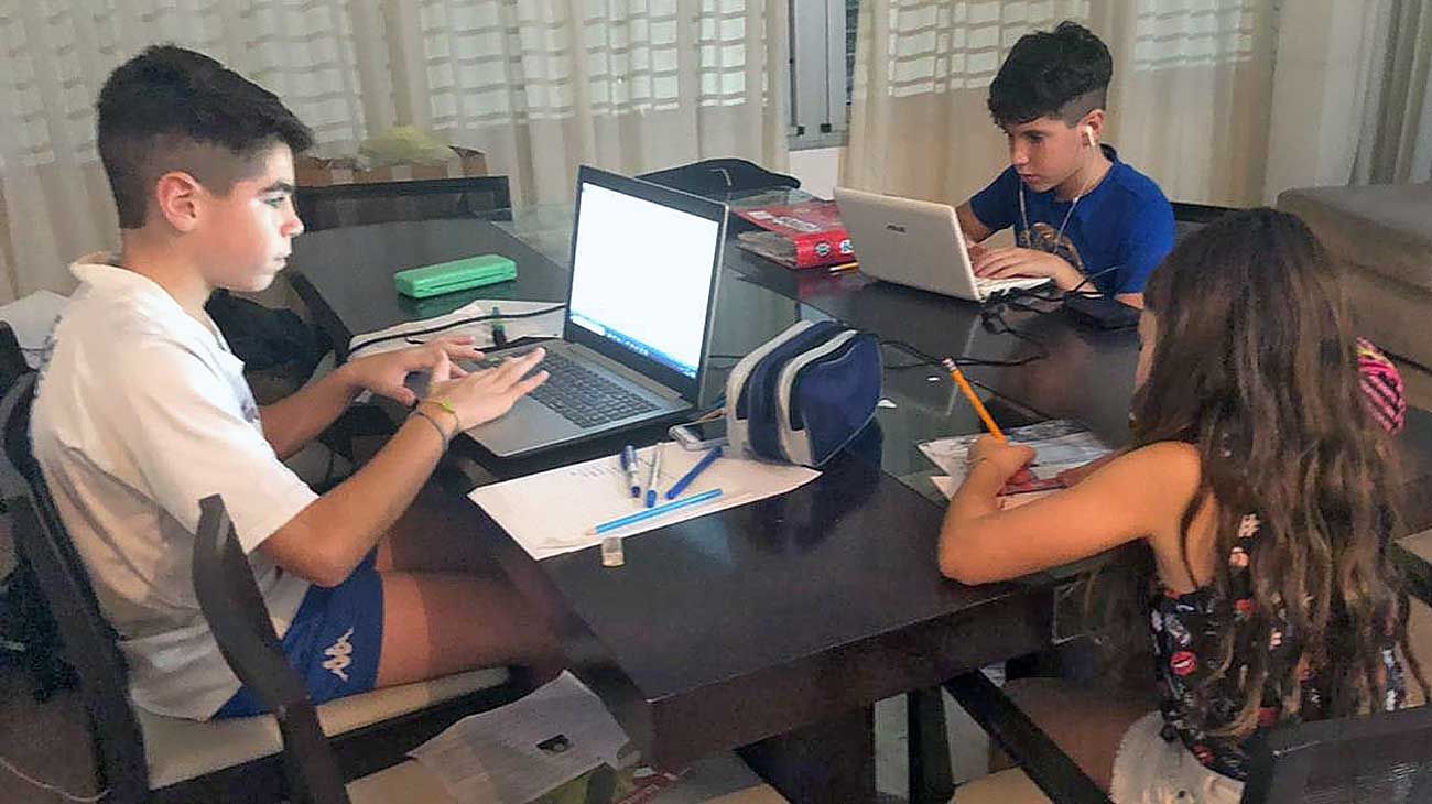 ¿La escuela está abierta?