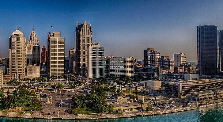 “Hoy, comprar en Detroit permite una capitalización del 11% anual en dólares”