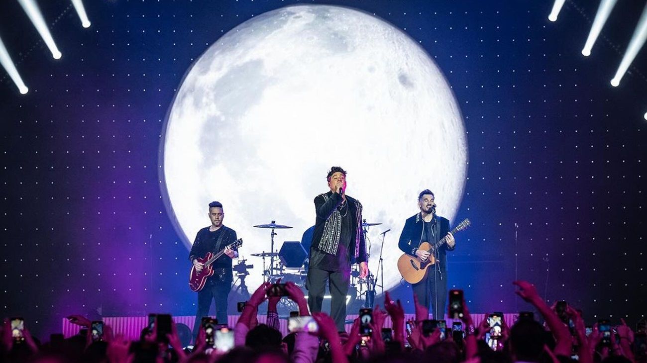 Tan Biónica llevó la magia al Movistar Arena "desde cerca": un show íntimo cargado de energía, emoción y guiños al pasado