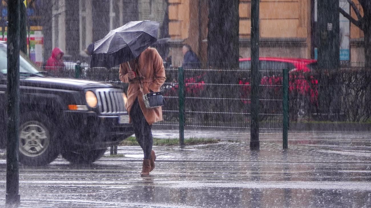 Tormentas aisladas y alertas: cómo seguirá el clima en Nochebuena y Navidad