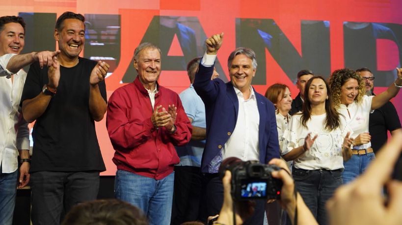 Córdoba pintada de violeta: qué rol jugaron los intendentes y las alianzas en resultado final
