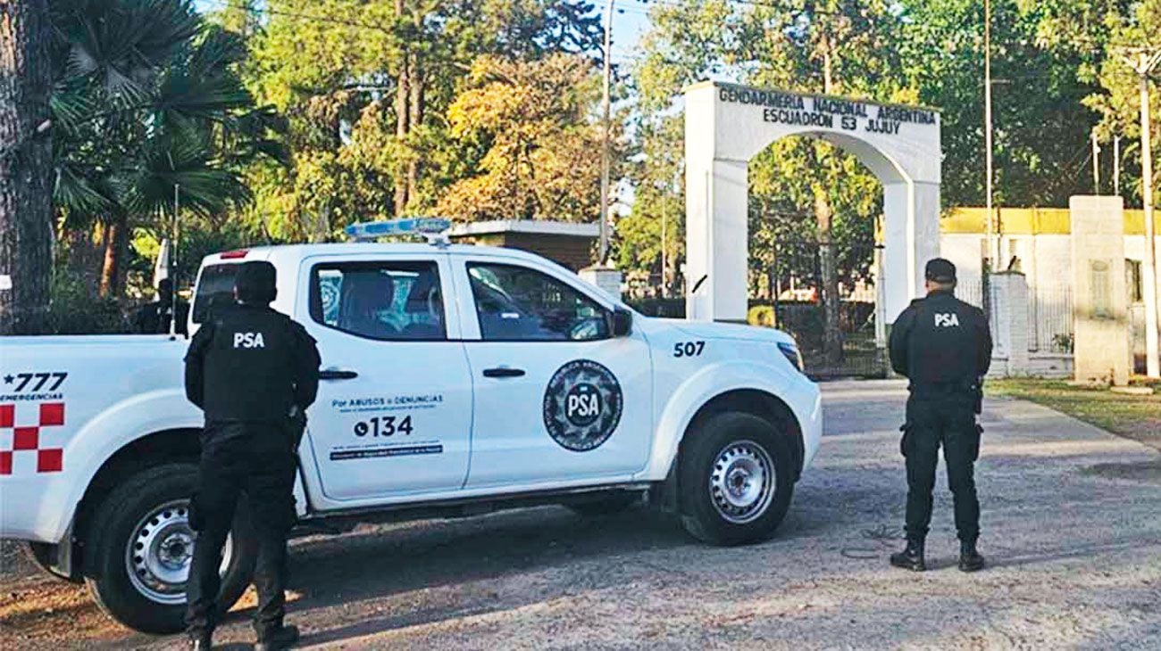 Escándalo por la "pyme" de los gendarmes: detectaron otro escuadrón que cobraba coimas