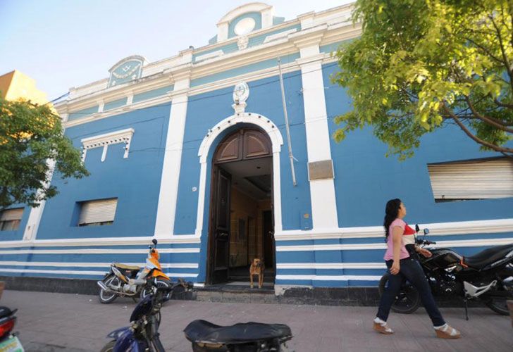 Famaillá: mudarían la municipalidad para hacer un shopping