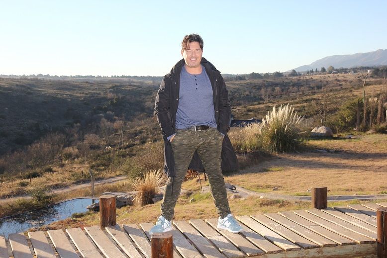 Damián de Santo deja Morfi y se refugia en la paz de Villa Giardino