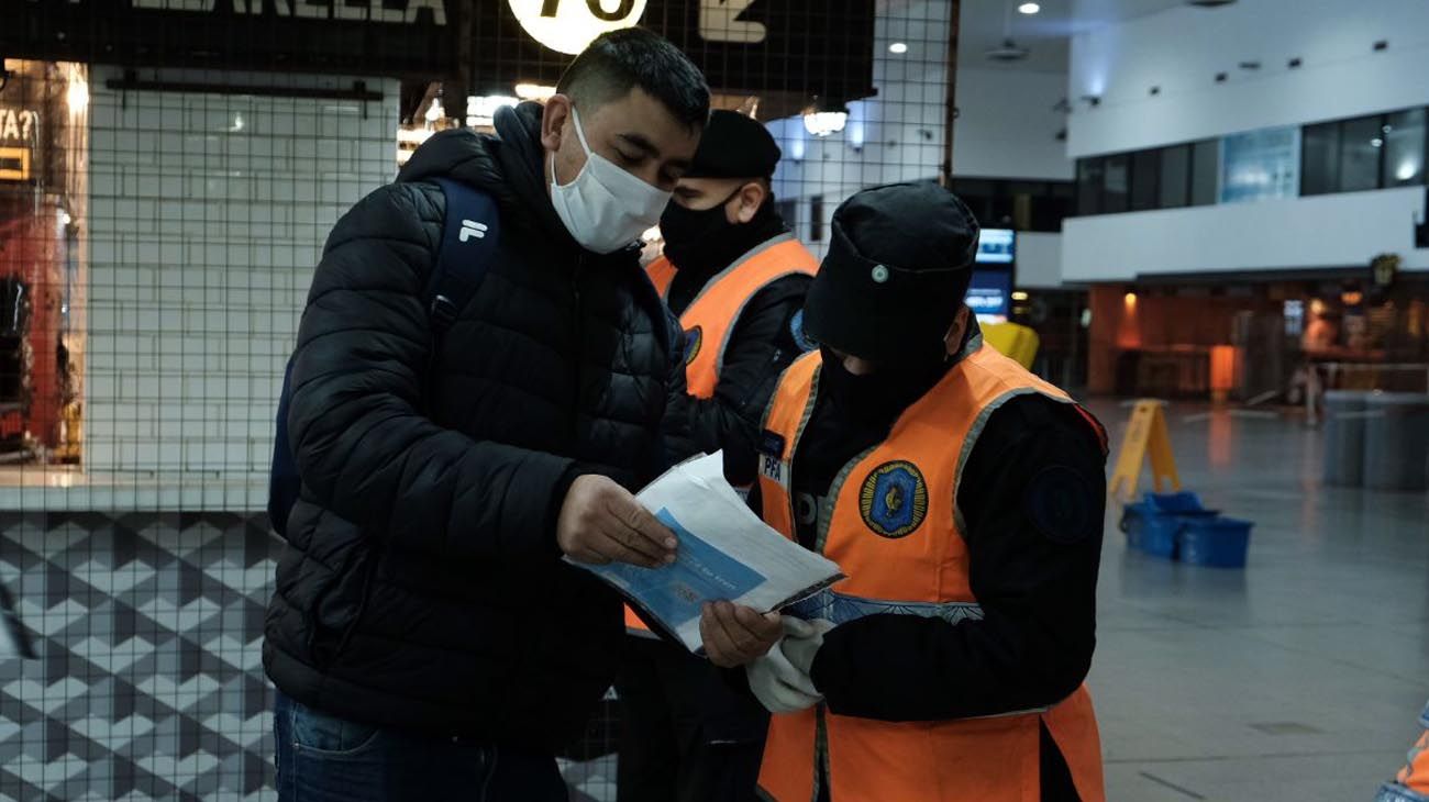 Mendoza: quienes violaron la cuarentena podrán cerrar la causa con la donación de leche en polvo
