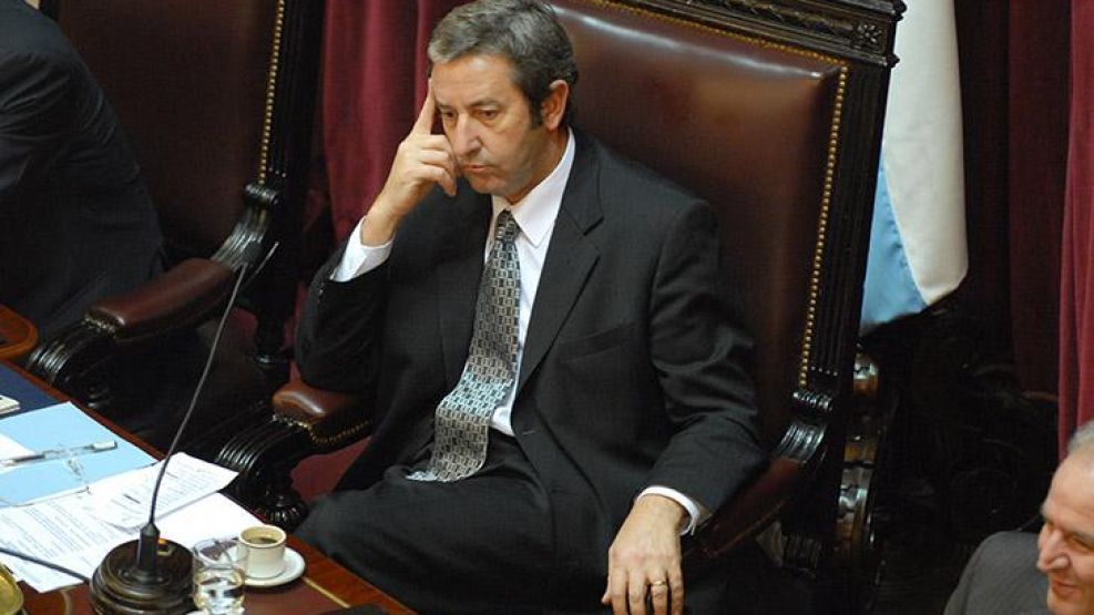 El voto "no positivo" de Julio Cobos, un desempate que implosionó en el gobierno de Cristina Kirchner
