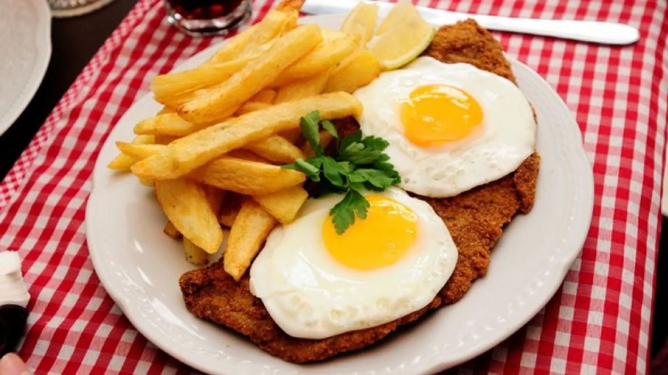 La milanesa, el plato extranjero con más variantes argentinas