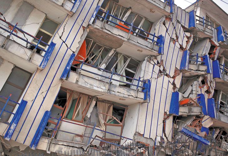 Un terremoto de 8,2 grados de intensidad golpeó el sur de México