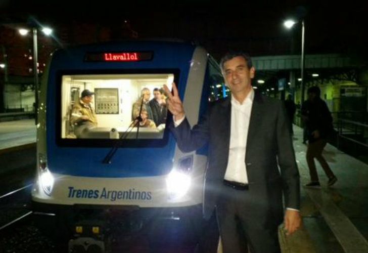 Randazzo, despechado, tuiteó contra Tinelli, Macri y Scioli