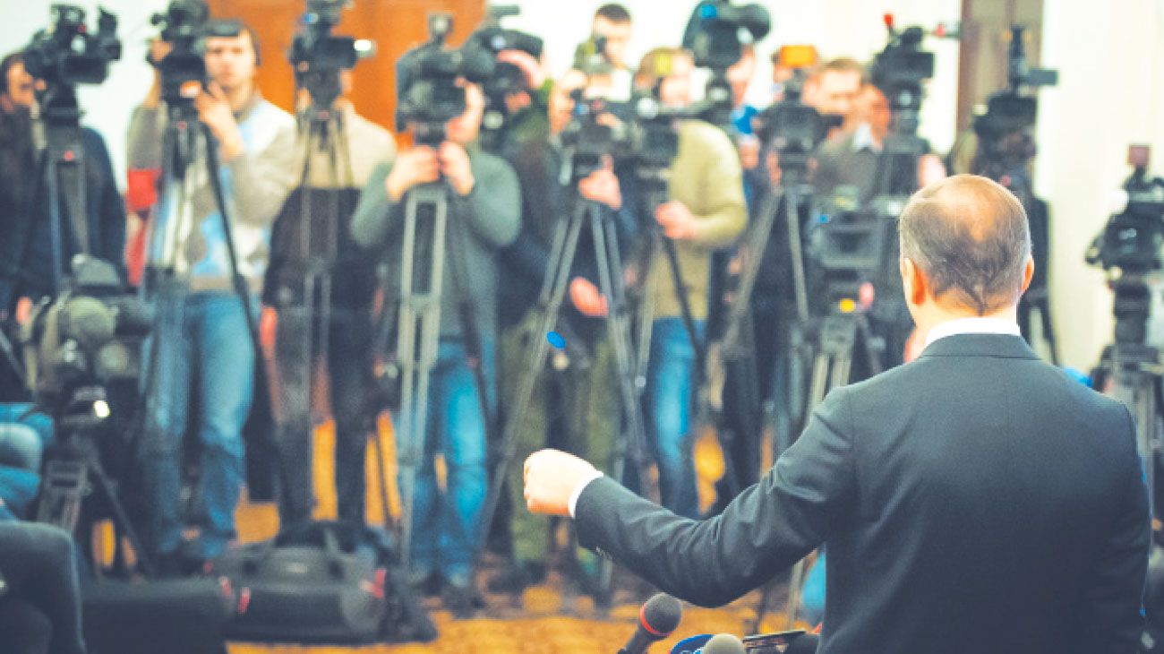 Periodistas o voceros del presidente electo