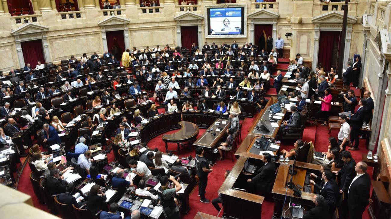 Un país más parlamentario y más federal