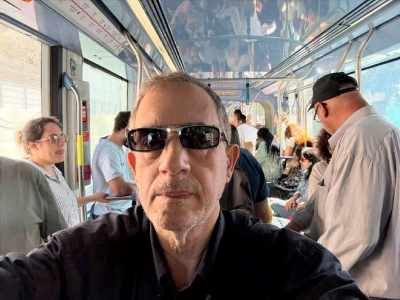 Maslatón a los cordobeses: ¿Cómo pudieron comprarse el buzón de Milei y antes el de Macri?