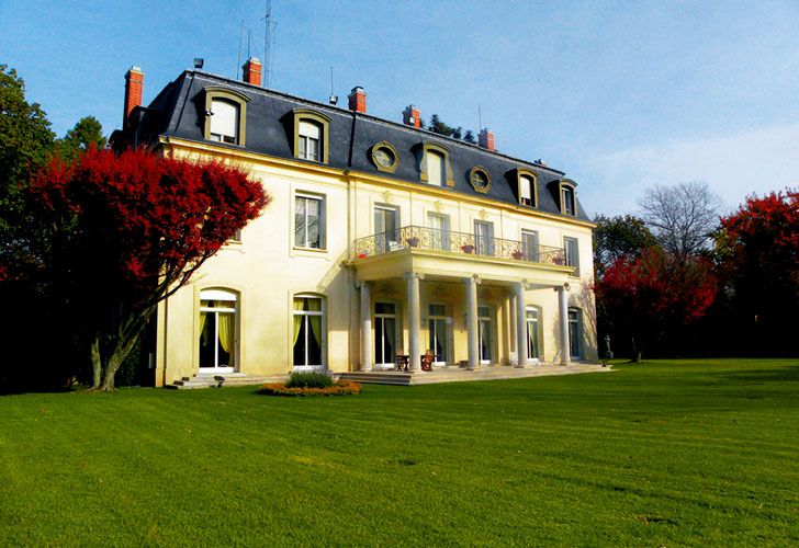Qué hará el "zar de las grúas" con la mansión que compró a Francia