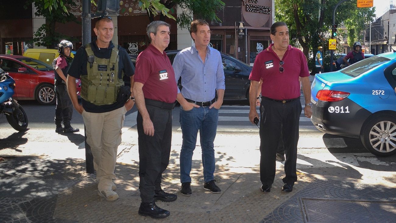 "Tenemos que cuidar al ciudadano y eso implicar usar armas no letales"