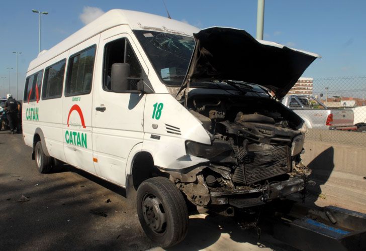 Accidente múltiple en la Au. Dellepiane