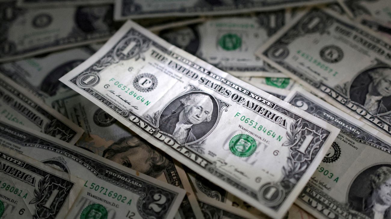 El dólar blue pierde valor este 19 de julio