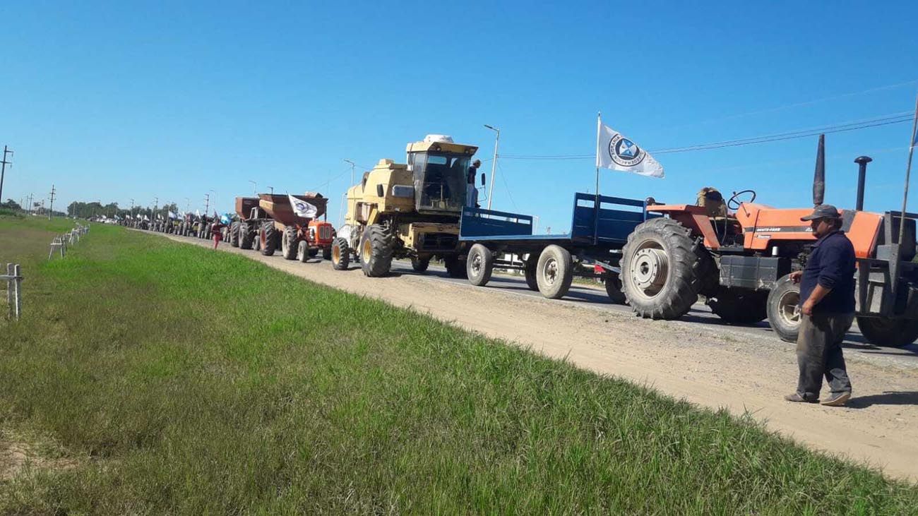 Productores agropecuarios realizaron un tractorazo en Formosa