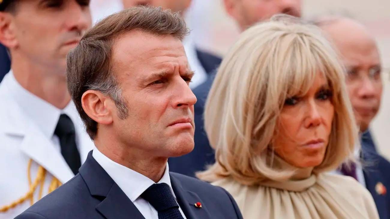 Crisis de pareja: Brigitte Macron negó haber abofeteado a Emmanuel Macron por mensajes con una actriz