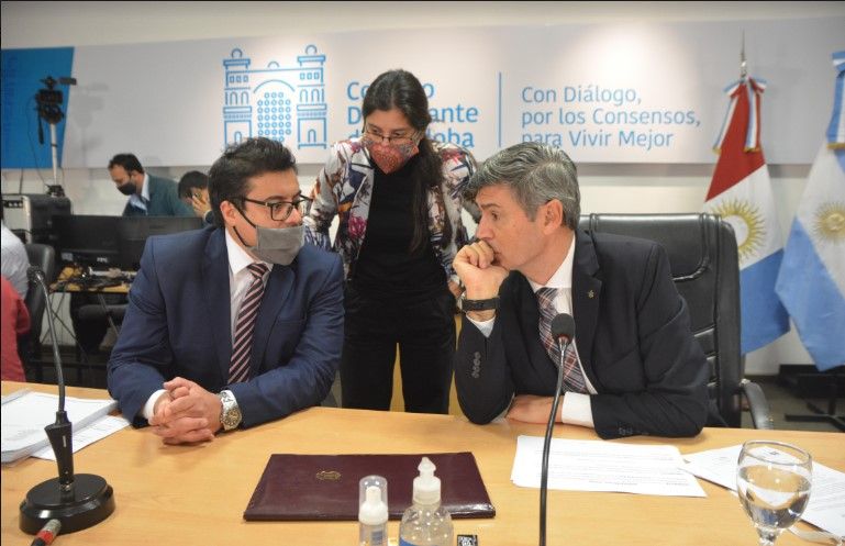 Sobre Poderes, Derechos y Emergencia