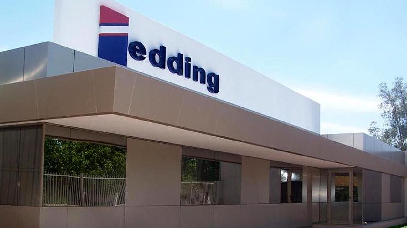 La industria oscila entre dejar de caer y pasar al estancamiento