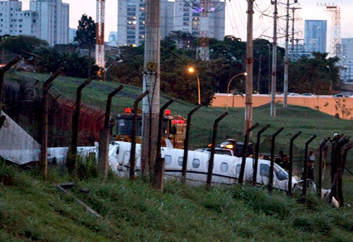 Espectacular accidente de avión en Brasil