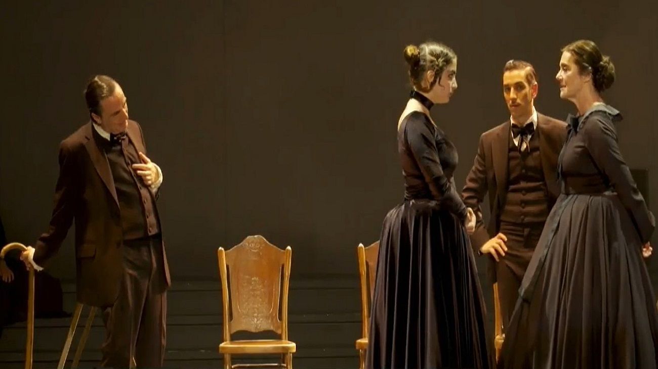 Bodas de Sangre: Vivi Tellas lleva a cabo una reversión del clásico de García Lorca en el Teatro San Martín