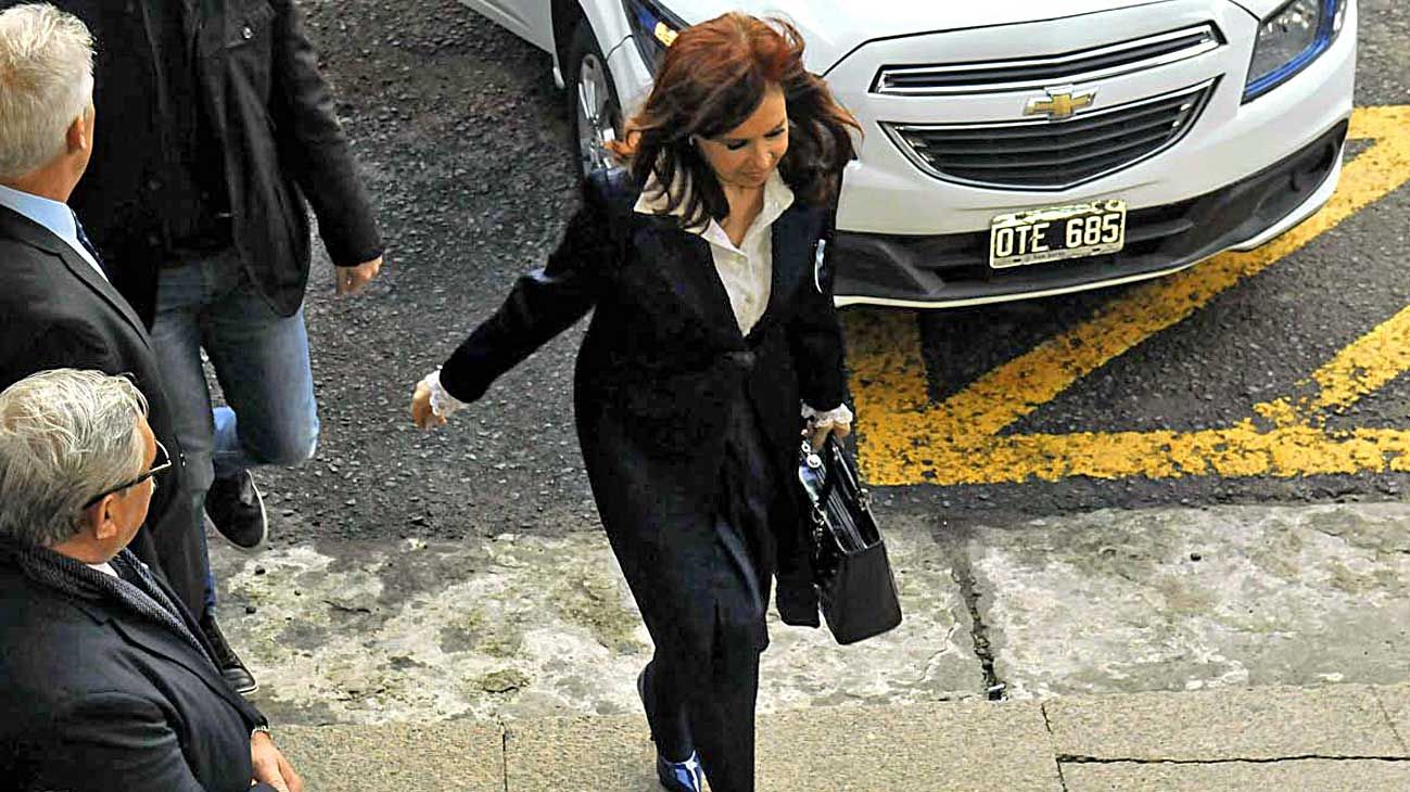 Espionaje ilegal: se espera que Cristina Kirchner asista a Lomas para conocer el material sobre ella