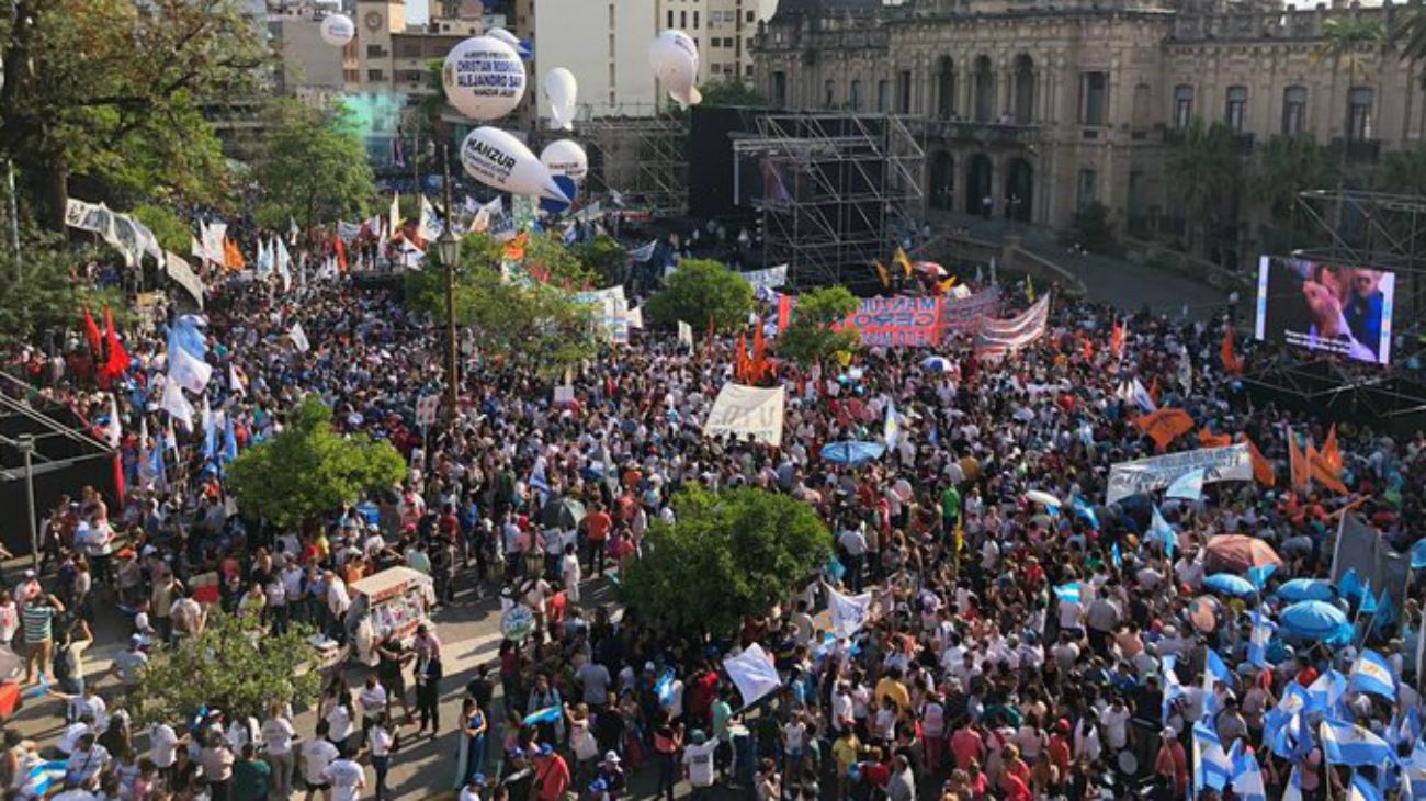 Video | Tucumán: incidentes en el cierre de campaña de Juan Manzur