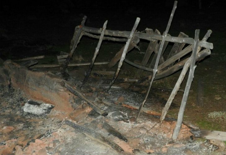 Mapuches denuncian que les quemaron las casas tras protestar contra Otranto