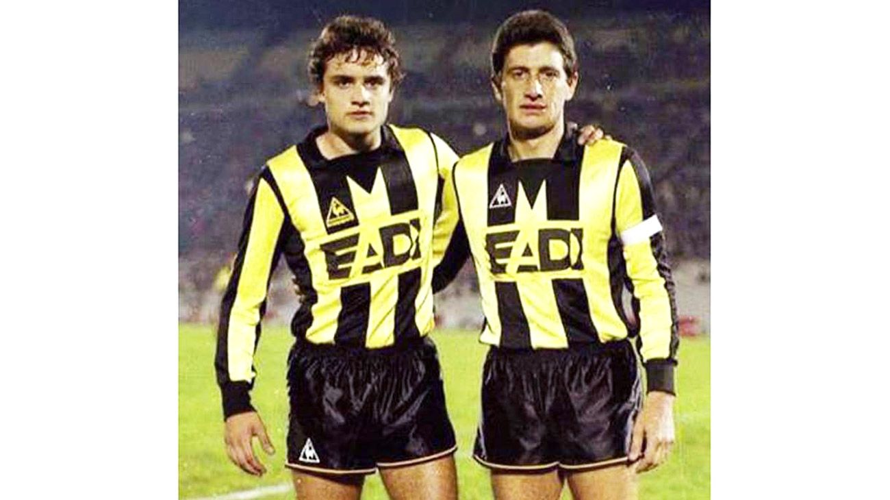 Gane quien gane hoy, el próximo presidente va a ser hincha de Peñarol