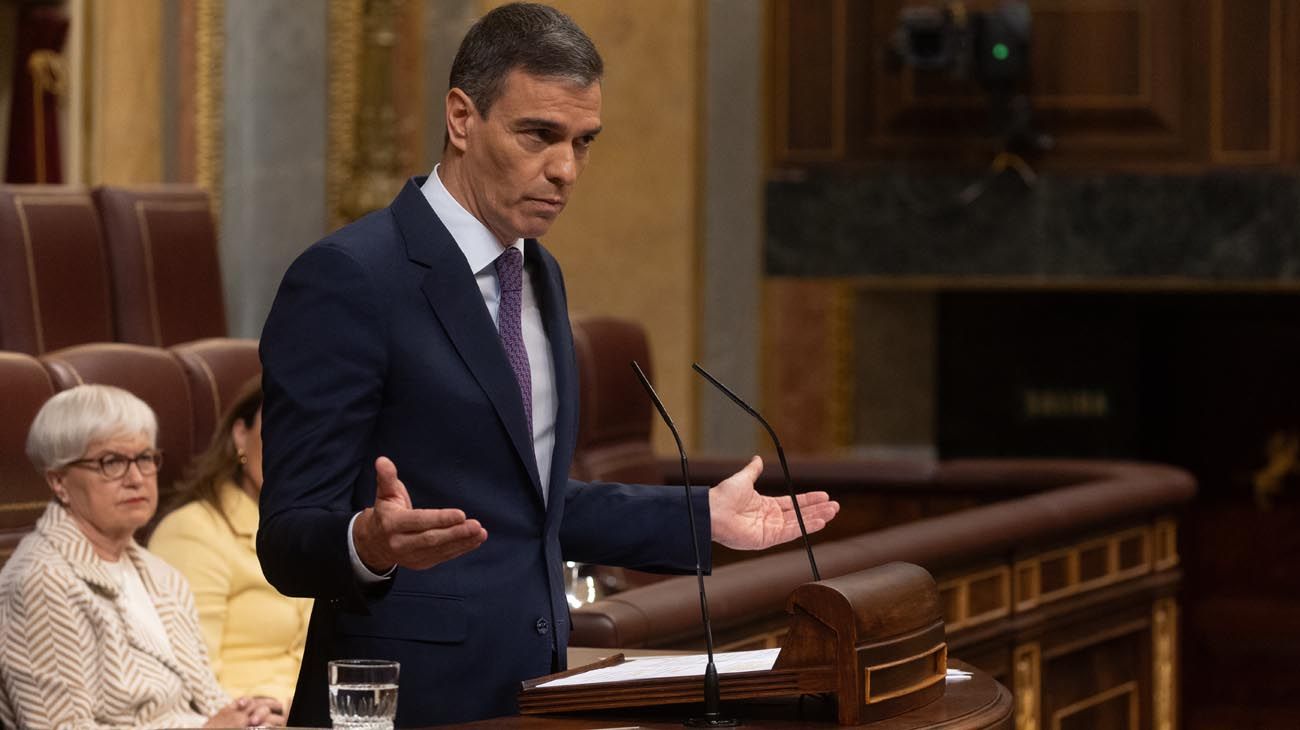 La derecha española pidió la renuncia de Pedro Sánchez y lo acusó de corrupción: "No puede estar ni un solo minuto más"