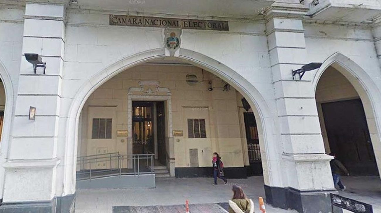 La Cámara Nacional Electoral advirtió sobre la circulación de una estafa con el padrón electoral