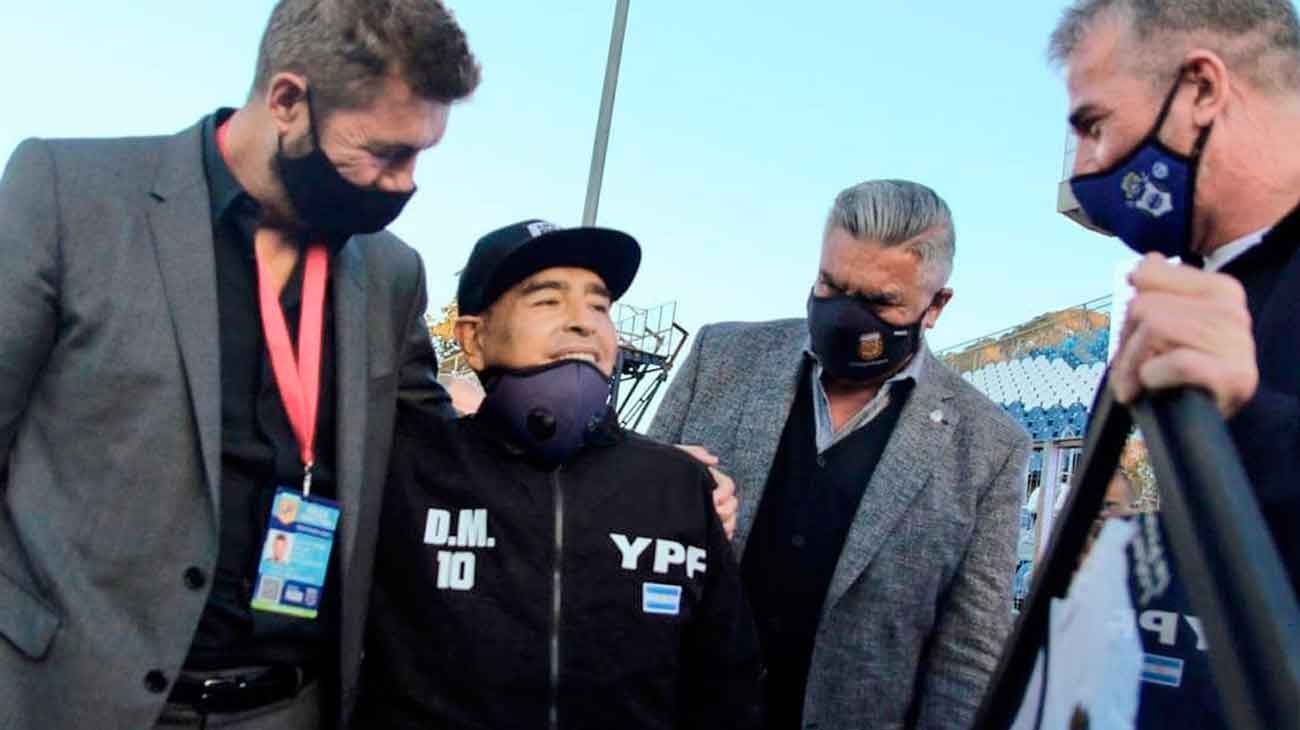 El último cumpleaños de Diego: pastillas, malhumor y horas revolcado en la cama