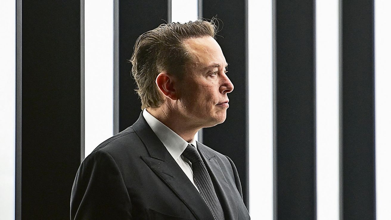 Elon Musk siembra dudas sobre compra de Twitter por US$44.000M y se derrumban las acciones