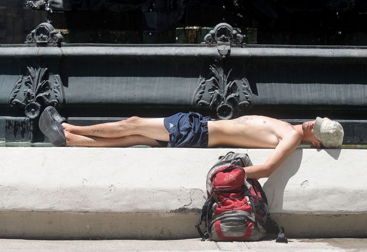 Por la ola de calor, crecen los casos de ‘insomnio ambiental’