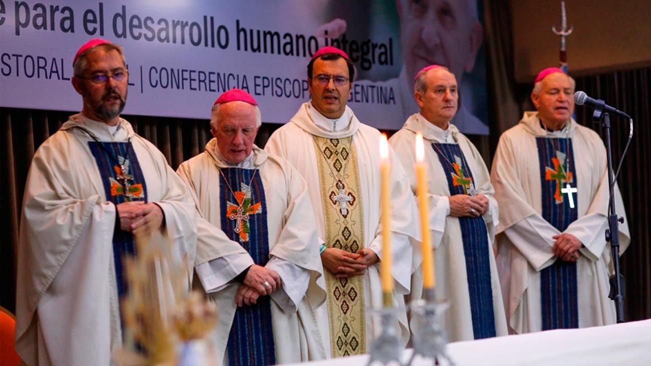 La Iglesia envió una advertencia a los senadores: "El aborto es un golpe a la esperanza"