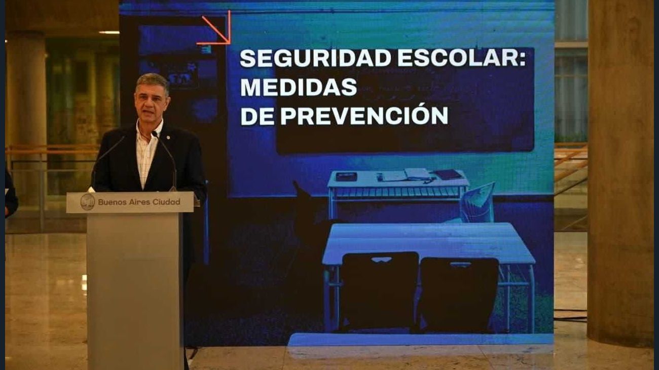 Jorge Macri activó un protocolo ante las amenazas de tiroteos escolares: "No se trata de una broma, es un delito"