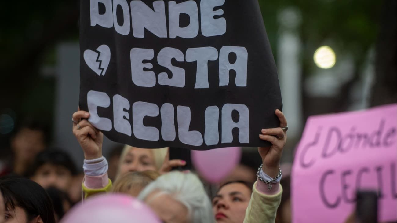 ¿Dónde está la ministra de la Mujer?
