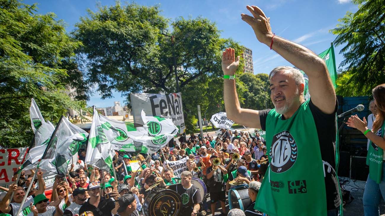 El Gobierno llamó a los gremios estatales para discutir paritarias en el anteúltimo día del año