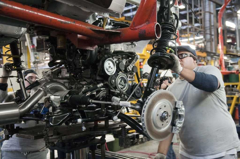Recesión: ¿Por qué la producción en caída aún está lejos de tocar el piso?