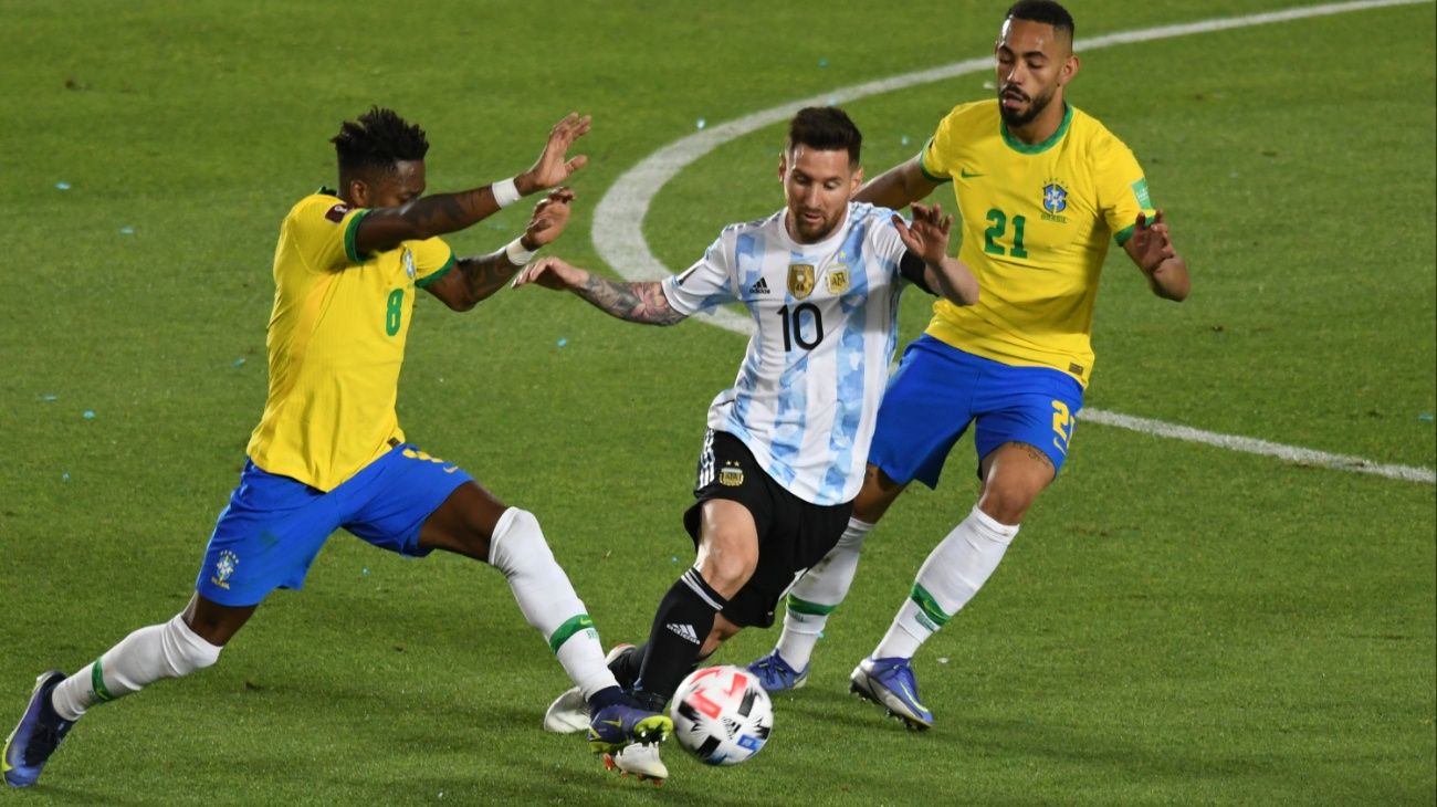 La Selección argentina visita a Brasil: los posibles cambios