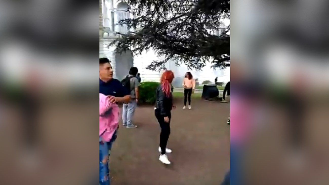 La Plata: piedrazos y gases lacrimógenos en una protesta de cooperativistas