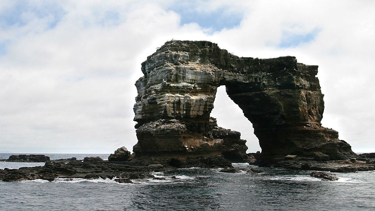 Islas Galápagos: el icónico Arco de Darwin colapsó debido a la erosión natural