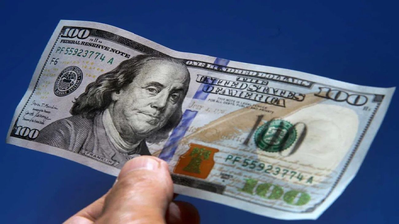 El dólar blue cerró a $1155 para la compra y $1175 para la venta este miércoles 9 de octubre de 2024
